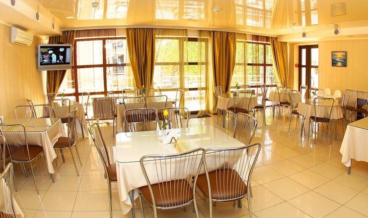 Отель "Центральный"